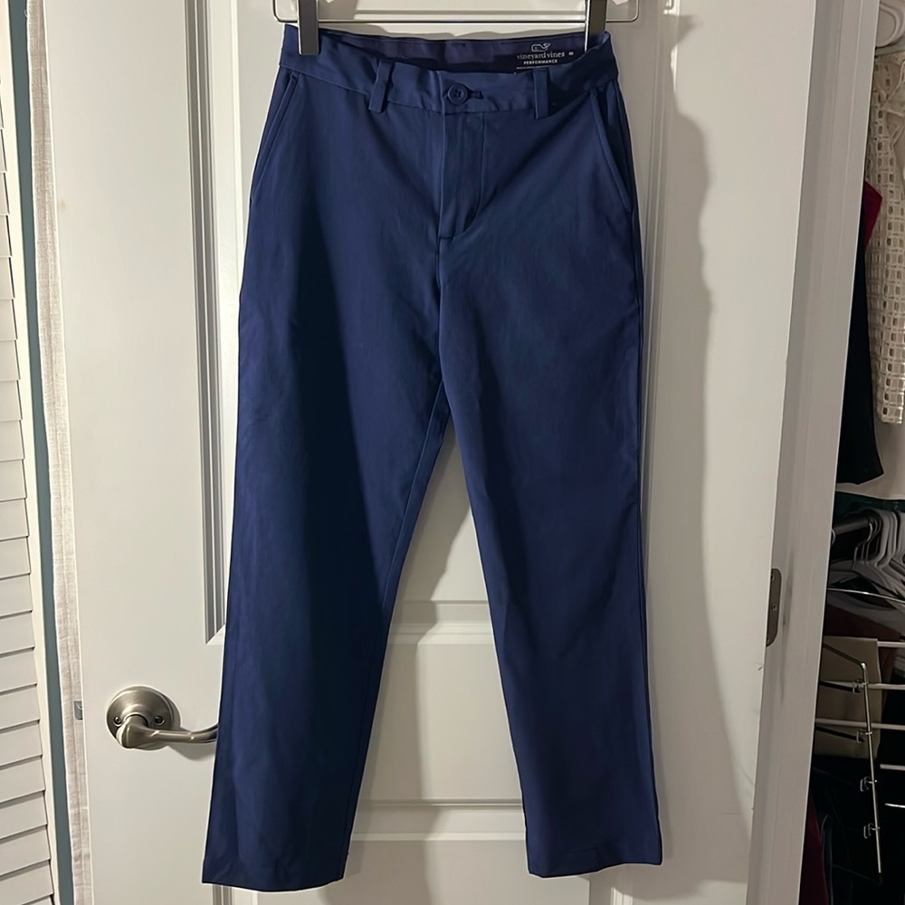 Vineyard Vines Boys Performance Breaker Pant. Navy size 8, like new